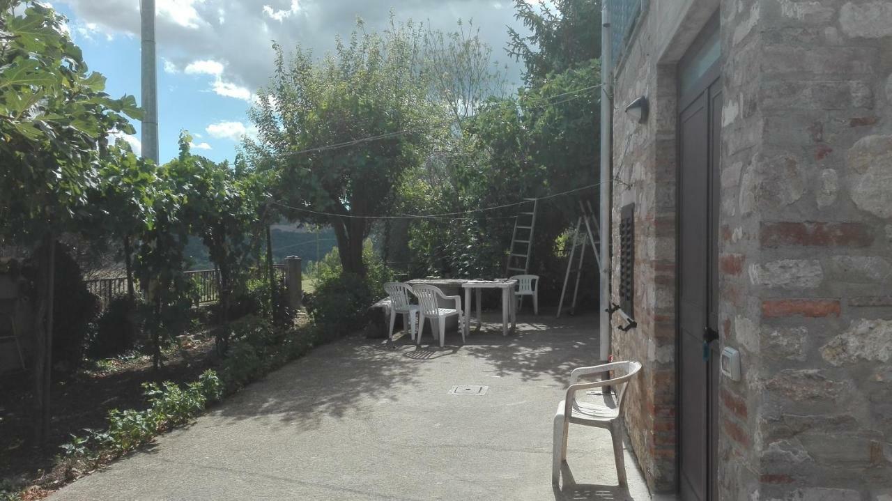 トーディ Agriturismo Cerquagliaヴィラ エクステリア 写真