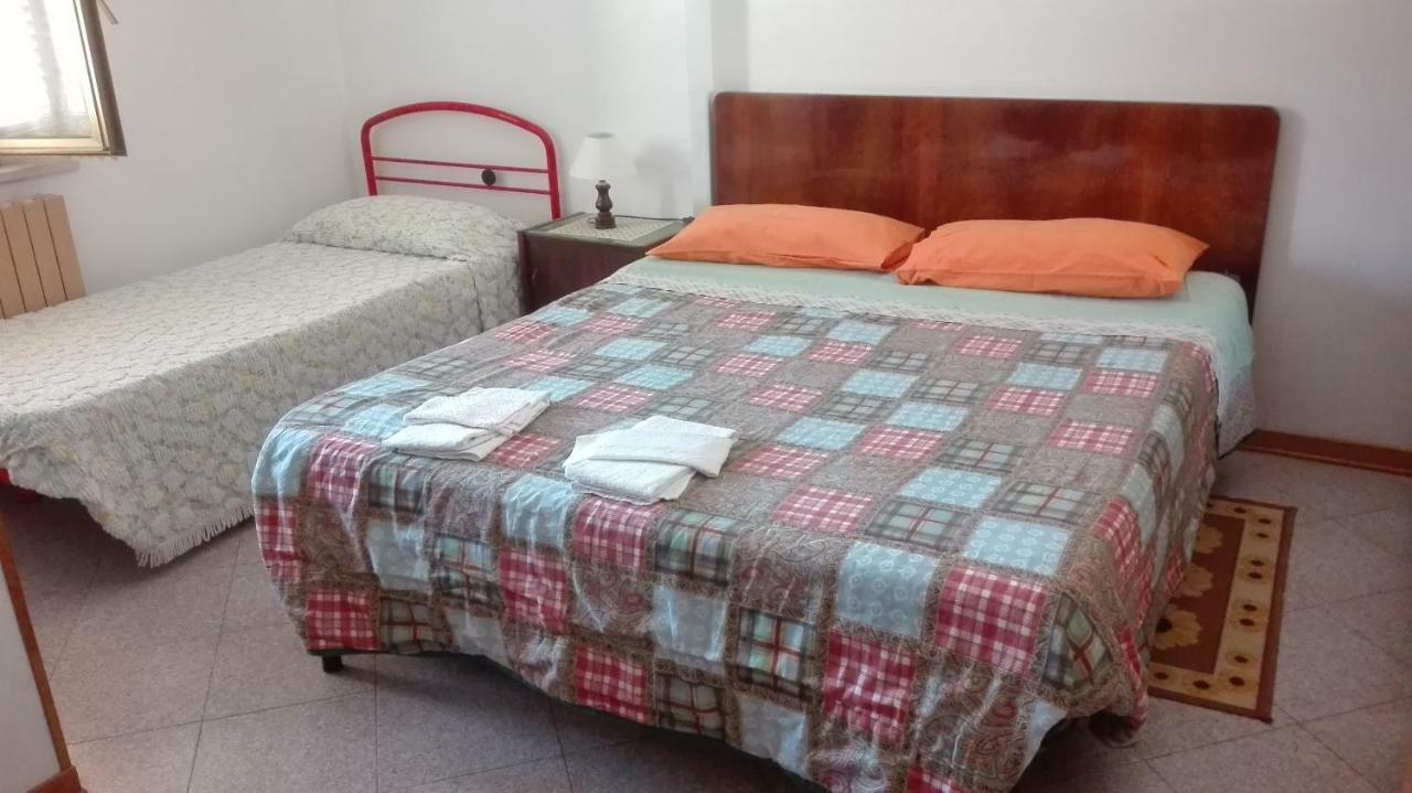 トーディ Agriturismo Cerquagliaヴィラ エクステリア 写真